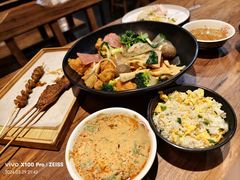 -万记麻辣烫国展总店