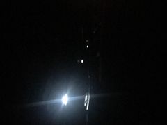 4号放映厅11排04座旁边的指示灯外壳没了，非常亮，影响了后排的观众！-万达影城(江桥万达广场IMAX店)