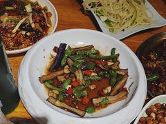 -六福烧烤酒馆(秦隆步行街店)