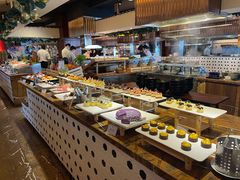 自助取餐区-广州中心皇冠假日酒店-环市食坊·海鲜自助餐厅