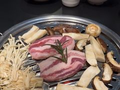 -韩聚屋韩国烤肉餐厅(新北万达店)