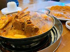小滴排骨火锅-喇喇排骨火锅·传统韩式脊骨汤(望京西园总店)