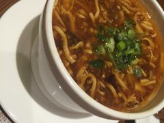 酸辣汤-鼎泰丰 (柏威年广场店)