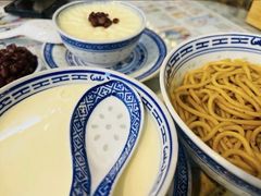 -广信牛奶甜品世家(台东店)