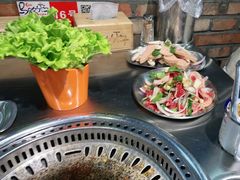 -马路牙子烧烤音乐酒馆(望京店)
