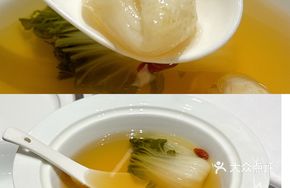 Bitter and Apricot Seed Stewed Fish Maw Soup with Vegetable Hearts