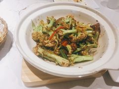 -峨嵋小镇·川菜(勒泰中心店)