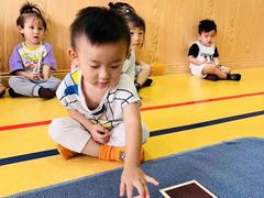 -哲学苑亲子园·早教婴儿托育·婴儿游泳(颐龙湾店)