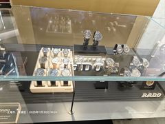 -亨得利钟表商店