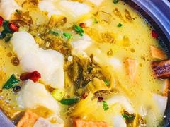 -周鱼小馆石锅酸菜鱼(活力汇店)