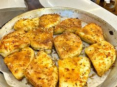料理烤特色火烧-老东镇啤酒屋海鲜加工·蒸汽海鲜·海鲜烧烤(台东店)