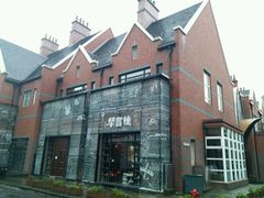 -钟书阁(松江泰晤士小镇店)