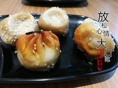 -小杨生煎(金山百联购物中心3楼店)
