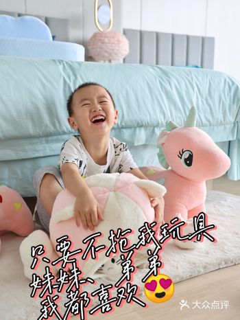 能俯瞰曲江南湖，环境舒适配备专业的月子会所值得给到爱人