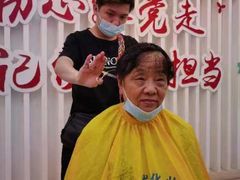 -首脑美容美发化妆美甲培训学校(龙岗校区)