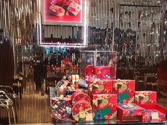 零售区-VENCHI 闻绮(上海佛罗伦萨小镇店)