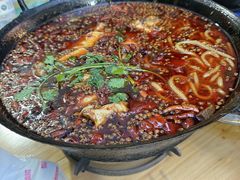 -鸿顺老铁锅美蛙鱼府(解放碑店)