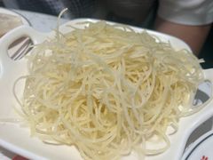 -三人行骨头王火锅(长寿店)