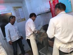 -晶牌烤鸭(延吉东路557弄小区店)