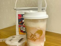 芝芝桃桃-喜茶(广州东方宝泰店)