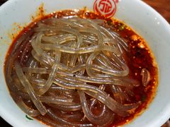 -万记麻辣烫国展总店