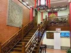 -梅龙镇酒家(南京西路总店)