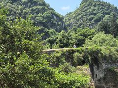 -高荡千年布依古寨旅游景区
