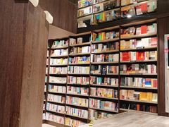 -钟书阁(群光广场店)