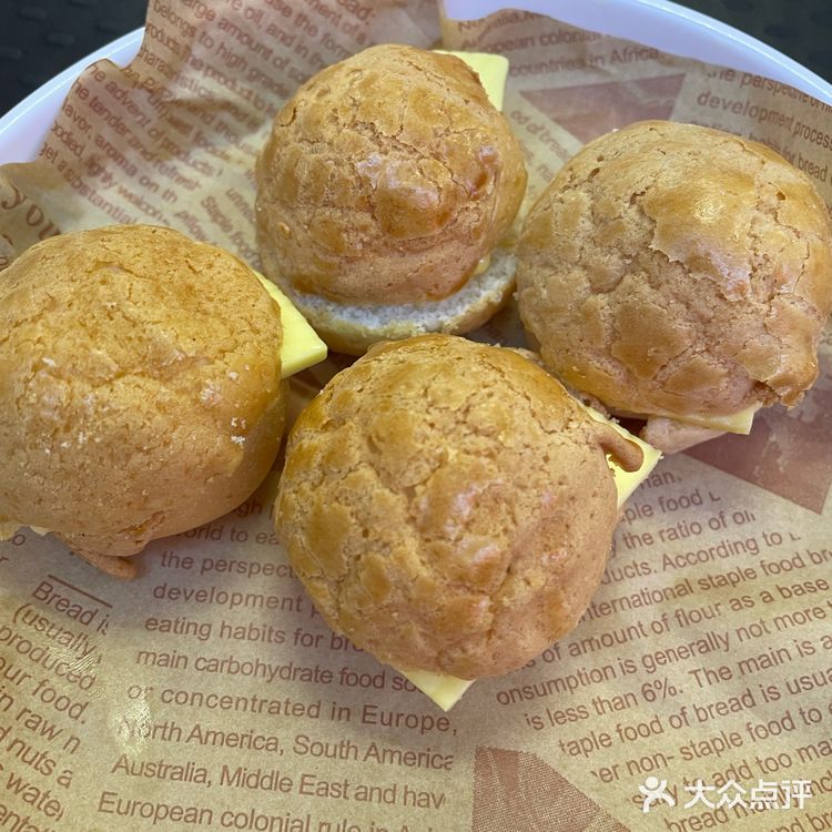 你知道菠萝包和菠萝油的区别吗❓菠萝包里没菠萝