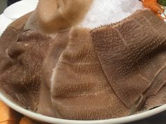 毛肚-红鼎豆捞·非遗鲍皇汤火锅(宝丰路店)