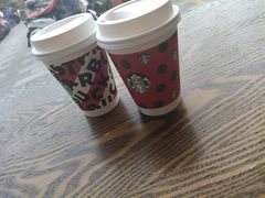 -星巴克臻选(盐城金鹰聚龙湖店)