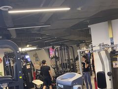 -超鹿运动(达信大厦店)