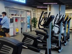 -超鹿运动(达信大厦店)