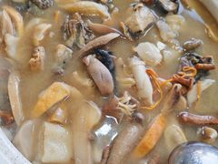 -杨记山珍鸡煲菌汤锅
