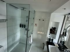 -北京希尔顿逸林酒店