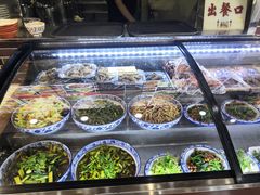 -天天初二·天津传统捞面·天津特色菜(凌奥总店)