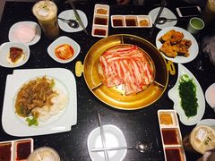 -猪啊牛呀羊啊铜盘烤肉(正大广场店)