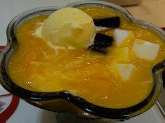 芒果双色凉粉捞-糖糖屋•糖水•雪花冰店(时尚天河店)