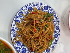 -青年路烩面馆(绿地世纪城店)