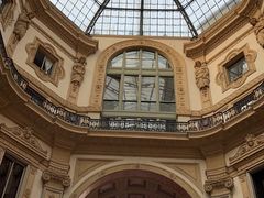 -文艺复兴百货(米兰大教堂广场店)