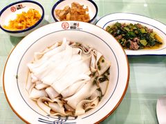 黄瓜皮炒牛肉干拌粉-刘氏三和面馆