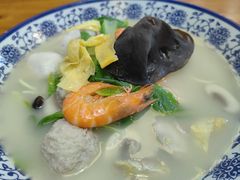 -何太太馄饨面铺(大浒东苑店)