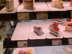 莓满马卡龙蛋糕-巴黎贝甜(大宁国际商业广场店)