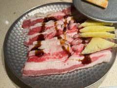 -蚂蚁洞·烤肉大营地(上海静安大悦城店)