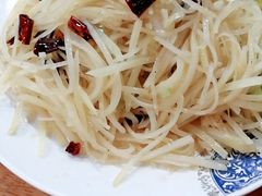 -篱笆院东北饺子王(欧阳路店)