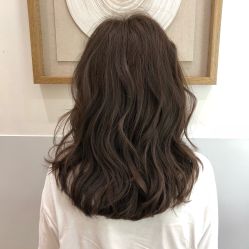 胡凯-简法造型·品牌形象店