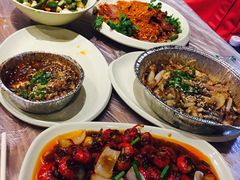 -巴厘龙虾·榜首油焖大虾(音乐学院·沿江酒馆店)