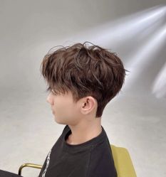 -川和潮人