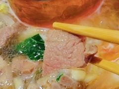 -毛辣果·贵州红酸汤牛肉火锅(西单店)