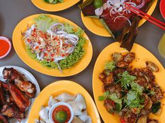 -东海岸人工湖美食村